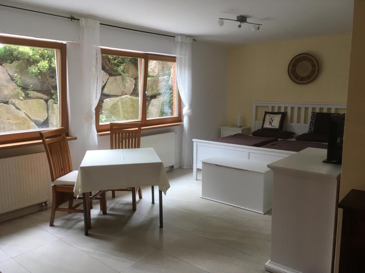 Freundliches Studio Bei Boeblingen Altdorf  Ngoại thất bức ảnh