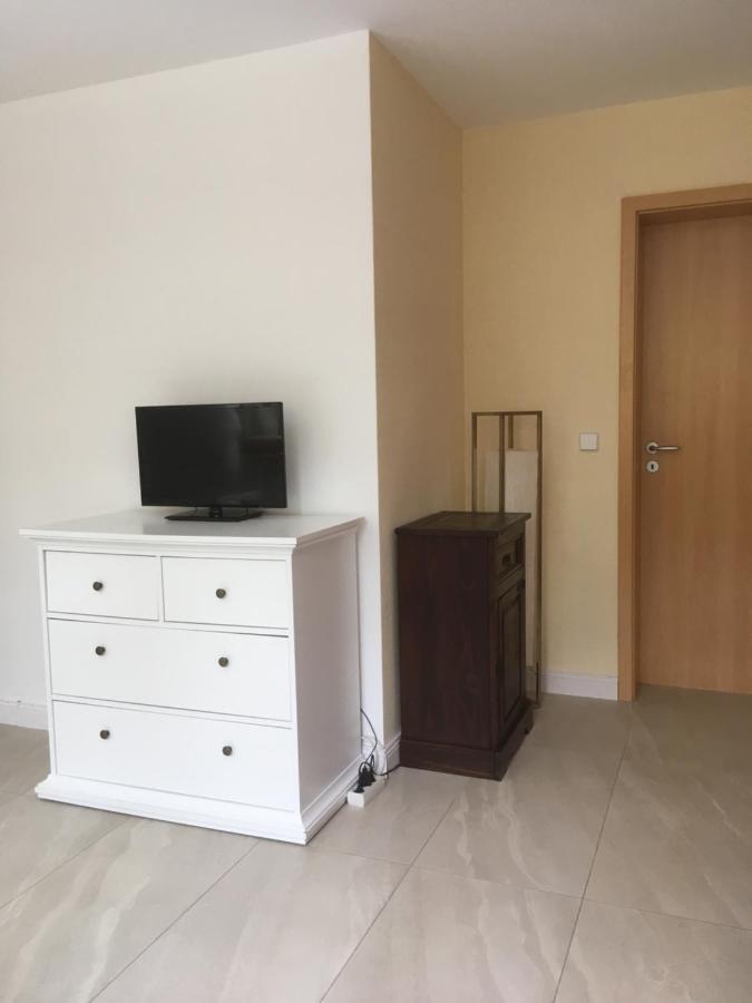 Freundliches Studio Bei Boeblingen Altdorf  Ngoại thất bức ảnh